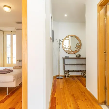 Lv Premier Baixa Pr2 Elevator, View, Balcony Лиссабон