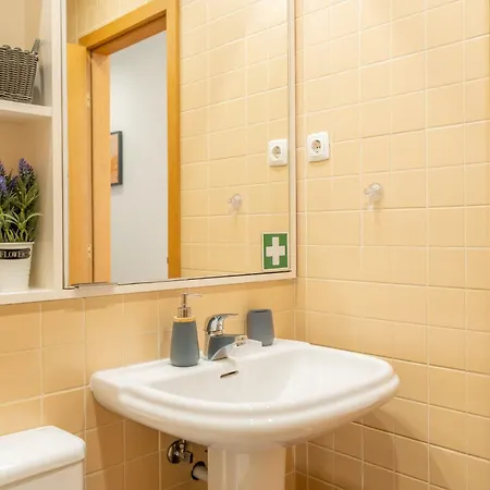 Lv Premier Baixa Pr2 Elevator, View, Balcony Лиссабон